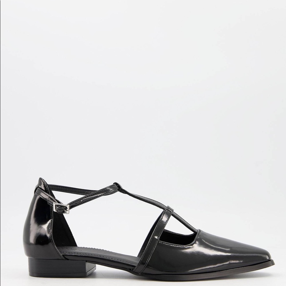 ASOS pointed black flats, new in a box
